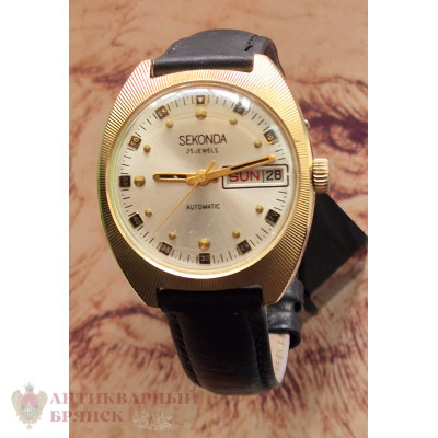Часы наручные механические Sekonda "Слава",  с  двойным календарем и автоподзаводом , Второй Московский часовой завод  2427 / 08333х